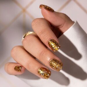 ⭐️NEW Red Aspen nail dashes 🔮